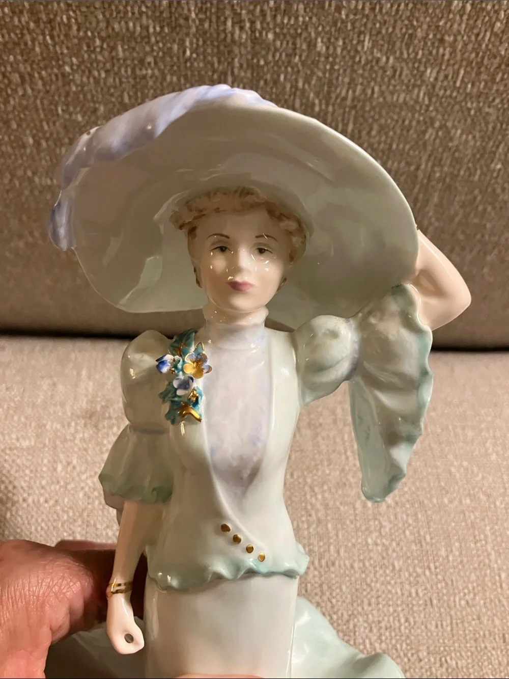 Coal port ascot lady